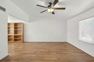 2119 E Crocus Dr, Phoenix, AZ 85022 - Photo 6