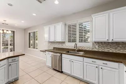 2102 E Yellowstone Place, Chandler, AZ 85249 - Photo 16