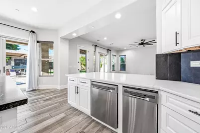 17962 W Montecito Avenue, Goodyear, AZ 85395 - Photo 14