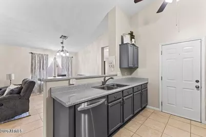 14211 N 149th Drive N, Surprise, AZ 85379 - Photo 10