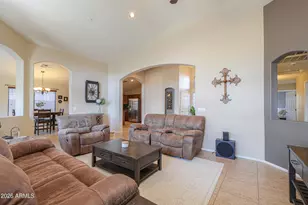 42351 W Chisholm Dr, Maricopa, AZ 85138 - Photo 12