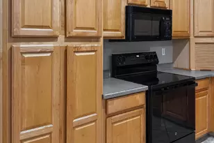 2421 W Ellis St, Phoenix, AZ 85041 - Photo 16