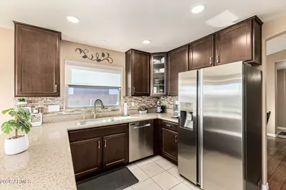 10617 W Runion Drive, Peoria, AZ 85382 - Photo 8