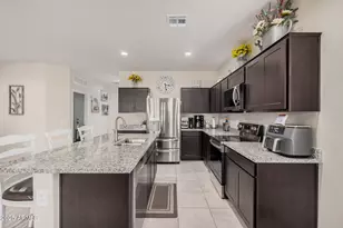 18434 W Chama Dr, Surprise, AZ 85387 - Photo 6