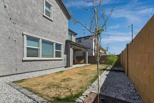 8327 E Petunia Ave, Mesa, AZ 85212 - Photo 30