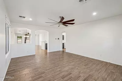 12875 N 142nd Avenue, Surprise, AZ 85379 - Photo 4