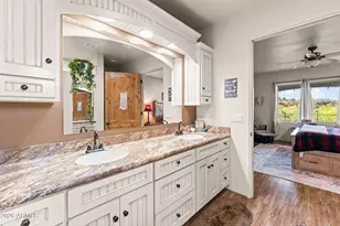 960 W McLean Dr, Wickenburg, AZ 85390 - Photo 4