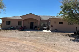 8604 S Bruner Rd, Buckeye, AZ 85326 - Photo 2