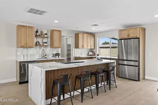 902 E 10th Pl, Mesa, AZ 85203 - Photo 2