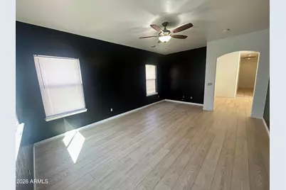 5812 S 10th Drive, Phoenix, AZ 85041 - Photo 8