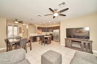 240 W Juniper Avenue #Unit 1089, Gilbert, AZ 85233 - Photo 2