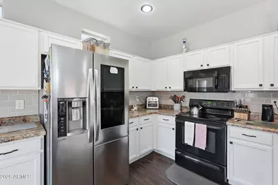 2033 N 107th Drive, Avondale, AZ 85392 - Photo 10