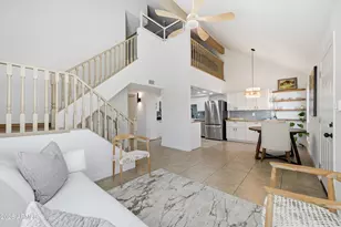 1125 E Kaler Dr, Phoenix, AZ 85020 - Photo 2