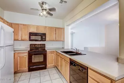 805 S Sycamore Street #122, Mesa, AZ 85202 - Photo 6