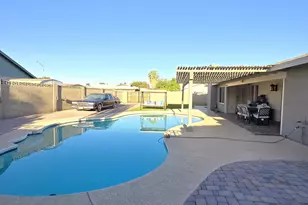 4452 W Windrose Dr, Glendale, AZ 85304 - Photo 36