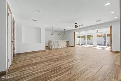 7729 E Rancho Vista Drive, Scottsdale, AZ 85251 - Photo 6