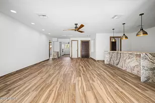 7729 E Rancho Vista Dr, Scottsdale, AZ 85251 - Photo 8