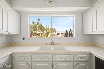 7729 E Rancho Vista Drive, Scottsdale, AZ 85251 - Photo 18