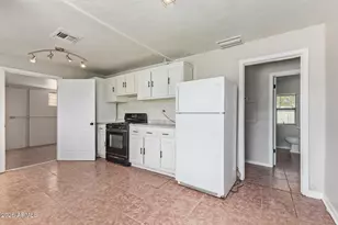 5812 W Gardenia Ave, Glendale, AZ 85301 - Photo 10