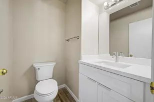 21961 N 69th Ave, Glendale, AZ 85310 - Photo 42