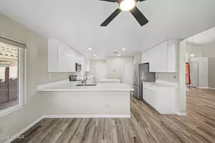 21961 N 69th Ave, Glendale, AZ 85310 - Photo 14