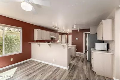 21961 N 69th Avenue, Glendale, AZ 85310 - Photo 10