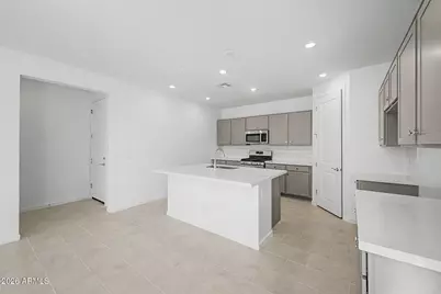 22609 W Irma Lane, Surprise, AZ 85387 - Photo 6