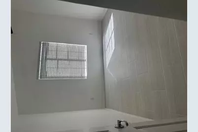 2250 E Deer Valley Road #Unit 29, Phoenix, AZ 85024 - Photo 32