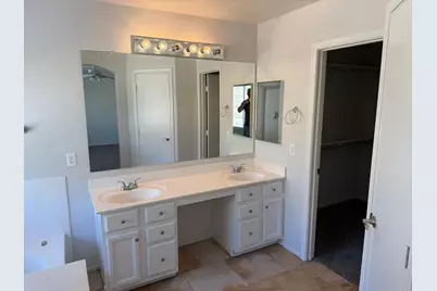 226 W Mountain Sage Drive, Phoenix, AZ 85045 - Photo 18