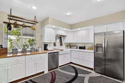 9726 W Pineridge Drive, Sun City, AZ 85351 - Photo 2