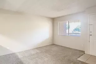 3535 W Tierra Buena Ln, Phoenix, AZ 85053 - Photo 10
