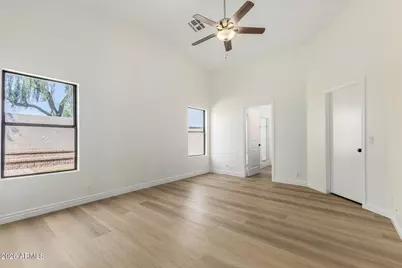 8782 W Shaw Butte Drive, Peoria, AZ 85345 - Photo 16