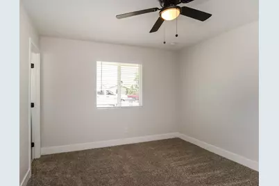 548 W Elena Avenue, Mesa, AZ 85210 - Photo 8