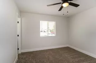 548 W Elena Ave, Mesa, AZ 85210 - Photo 8