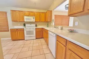 10420 E Salt Bush Dr, Scottsdale, AZ 85255 - Photo 32