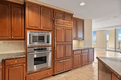 2211 E Camelback Road #Unit 604, Phoenix, AZ 85016 - Photo 4