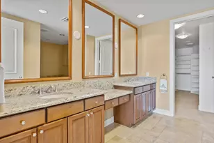 2211 E Camelback Rd, Phoenix, AZ 85016 - Photo 46