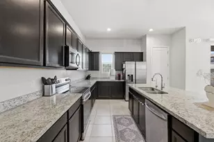 1521 S Senate St, Chandler, AZ 85286 - Photo 8