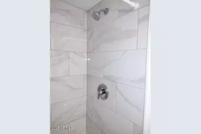 3601 W Tierra Buena Lane #Unit 111, Phoenix, AZ 85053 - Photo 12