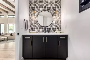 9917 N 52nd St, Paradise Valley, AZ 85253 - Photo 22