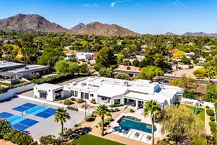 9917 N 52nd St, Paradise Valley, AZ 85253 - Photo 1