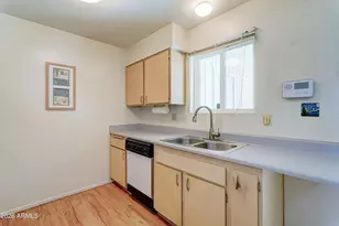 10427 N 105th Dr, Sun City, AZ 85351 - Photo 8