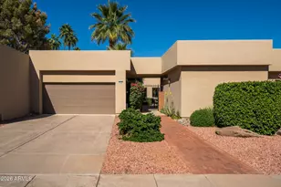 9045 N 86th Pl, Scottsdale, AZ 85258 - Photo 1