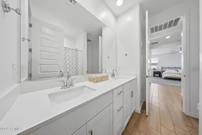 4064 E Catclaw Street, Gilbert, AZ 85296 - Photo 16