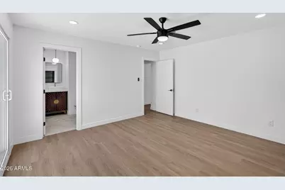 5724 N 13th Place, Phoenix, AZ 85014 - Photo 10