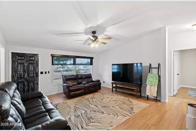 3716 W Rose Garden Lane, Glendale, AZ 85308 - Photo 4