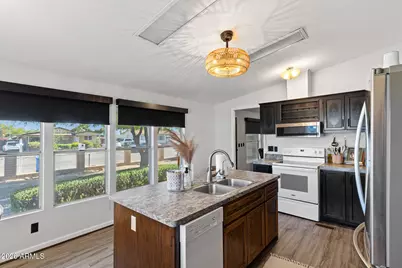 3716 W Rose Garden Lane, Glendale, AZ 85308 - Photo 2