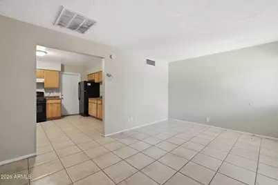 6211 S 21st Street, Phoenix, AZ 85042 - Photo 4