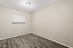 6211 S 21st St, Phoenix, AZ 85042 - Photo 12