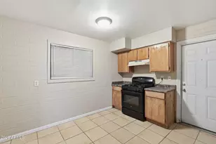 6211 S 21st St, Phoenix, AZ 85042 - Photo 8